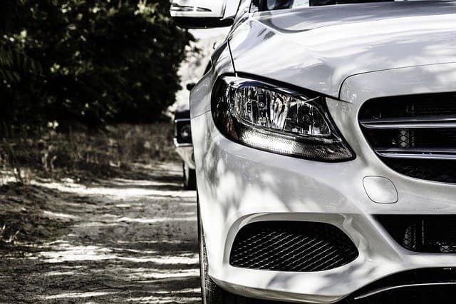 Mercedes Benz Versicherung - die beste Autoversicherung it den geringsten Kosten finden
