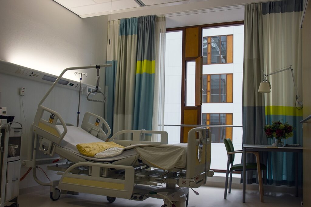 Unabh&auml;ngig davon, ob eine ambulante oder eine station&auml;re Behandlung im Ausland notwendig sind, werden die Kosten von einer Auslandskrankenversicherung &uuml;bernommen. 